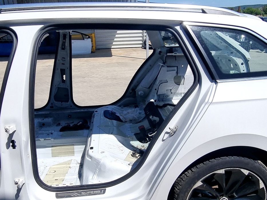 Cheder usa stanga spate Skoda Superb III Combi (3V5) [Fabr 2015-2024]