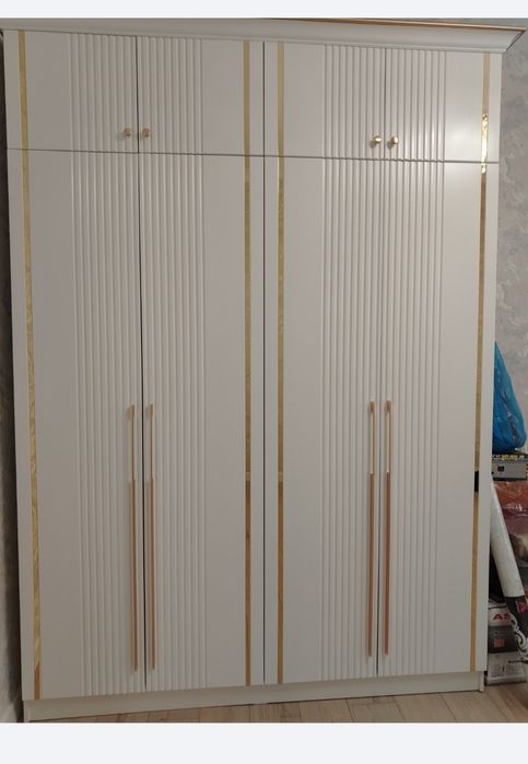 Шифоньер почти новый багасы 200мын тенге