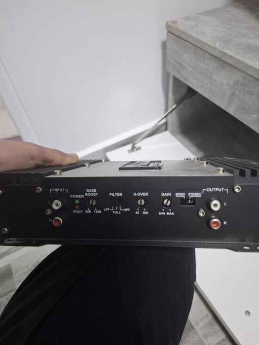 Subwoofer Magnat + stație