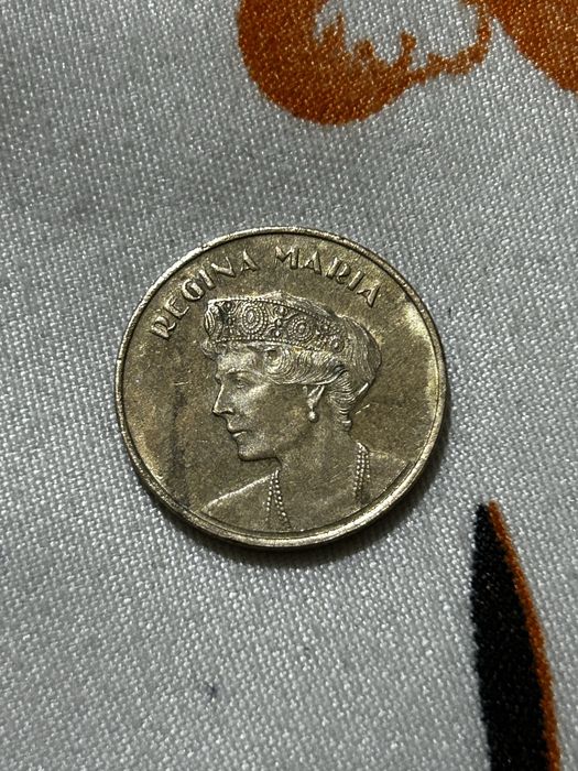 Moneda 50 de bani regina maria