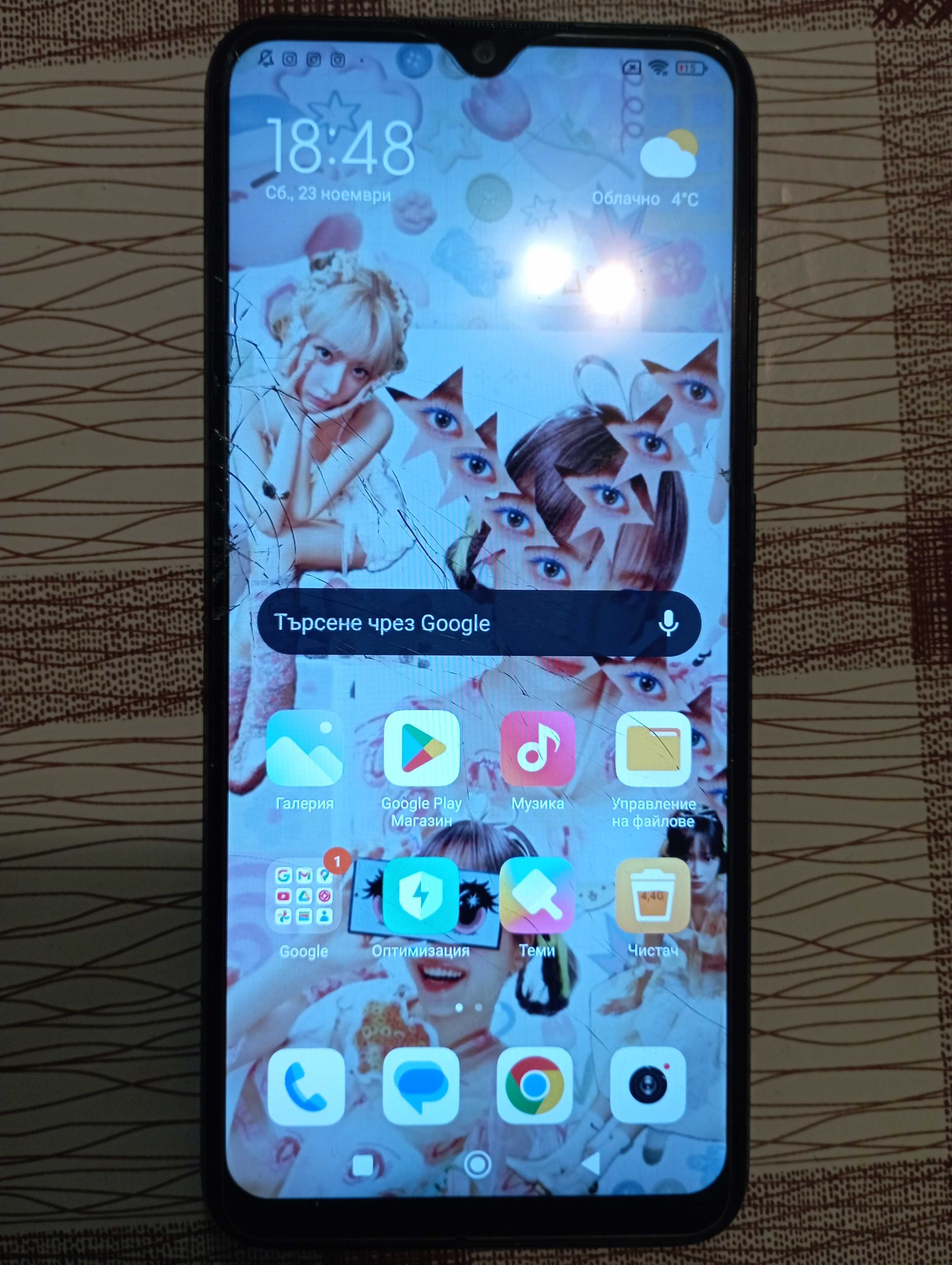 Xiaomi Redmi 10C с четири резервни калъфа