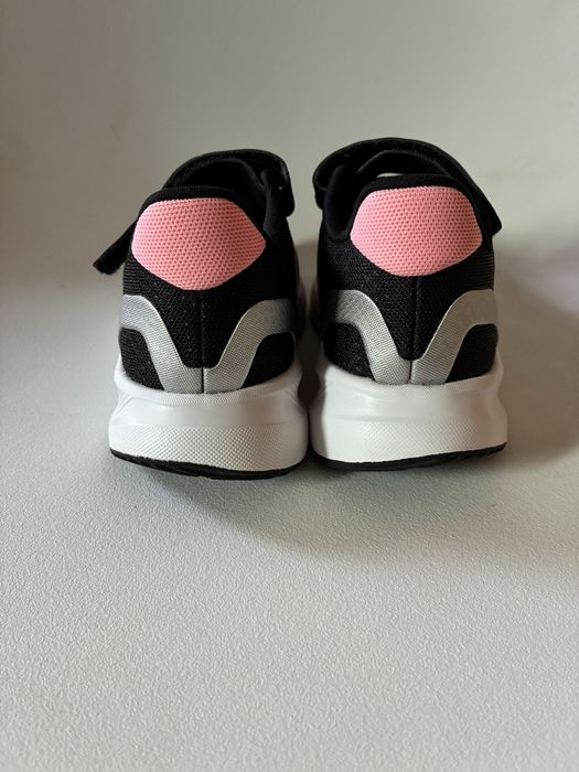 Маратонки Adidas