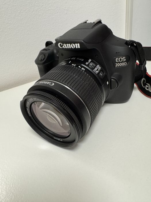 Aparat foto dslr canon eos 2000d