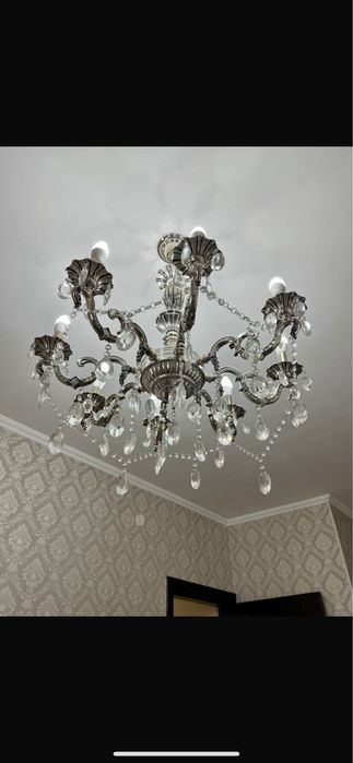 Люстра для зала