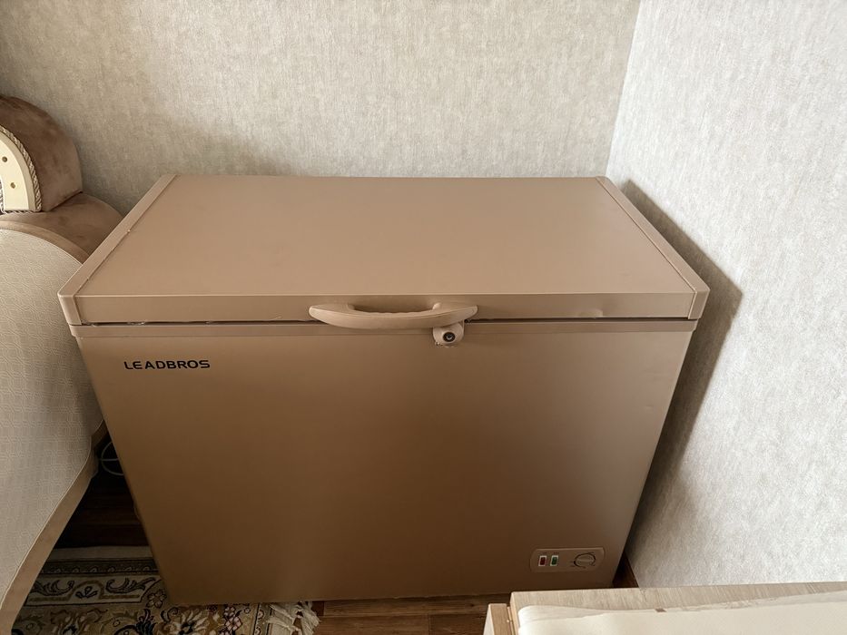 Продам морозильник