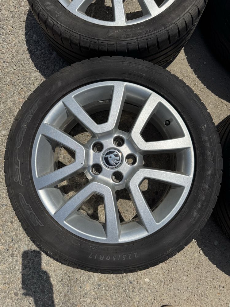 Roți originale Skoda Yeti, Superb, Octavia - 225/50 R17