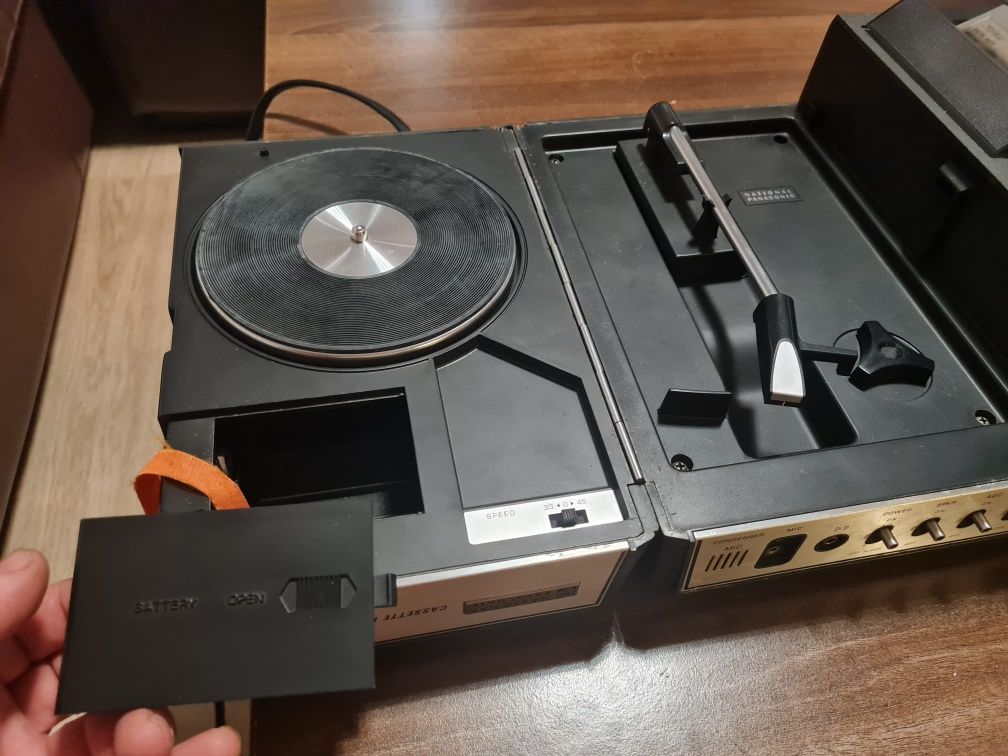 3 în 1 Național Panasonic Casette TAPE RADIO Phonograph  1975