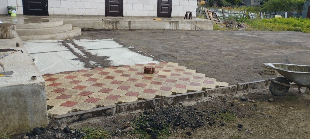 Бригада строителей