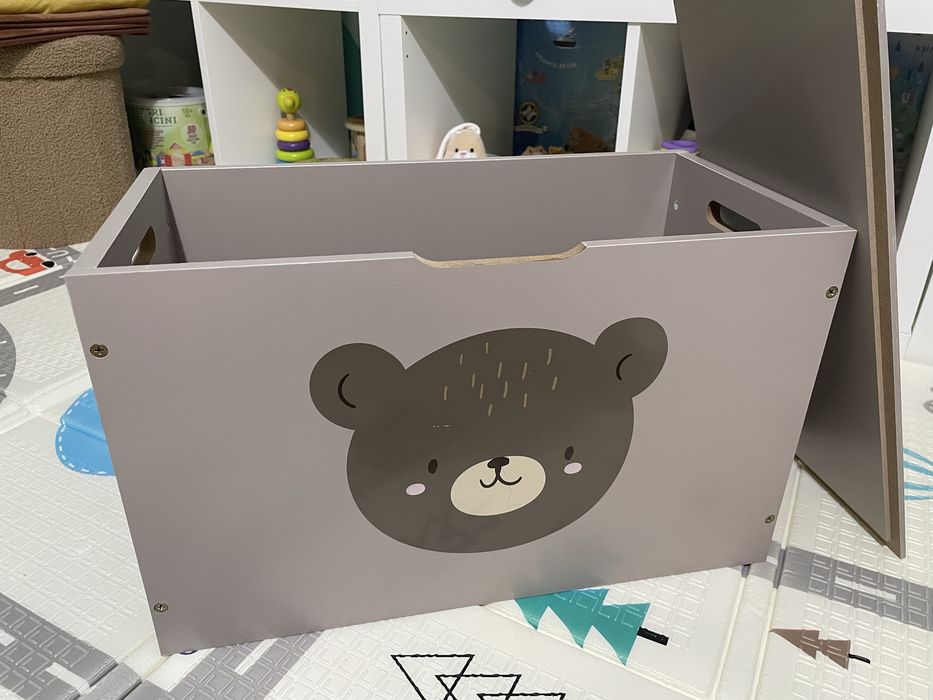 Дървена кутия за играчки