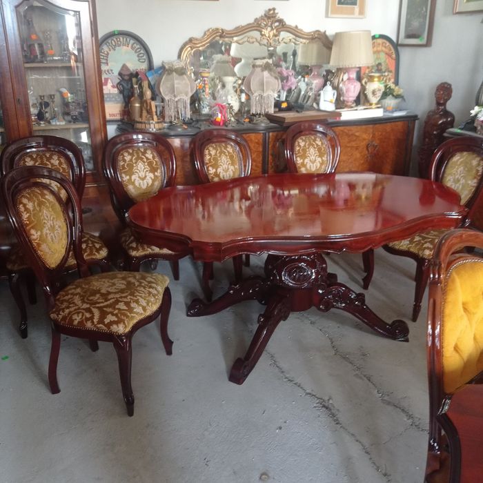 Masa din lemn Stil baroc