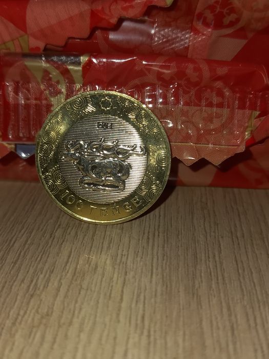 Коллекционные 100 тенге
