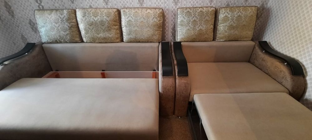 Два дивана, в разобранном состоянии