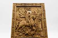 Позлатена релефна икона на Свети Георги Победоносец от дъб - 9 карата