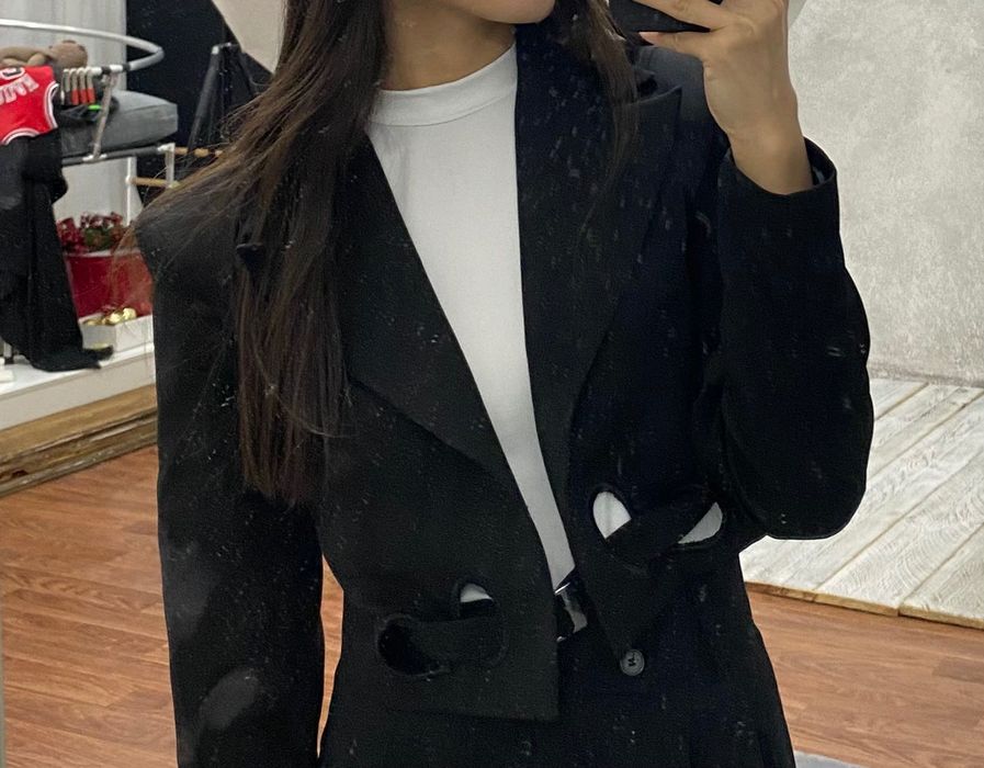 Женский костюм черный