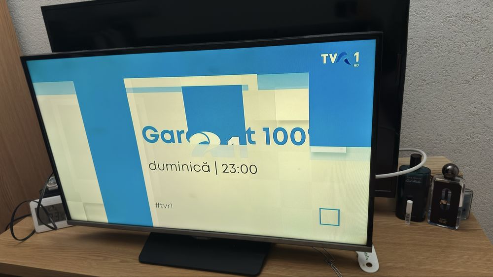 Samsung tv 32 inch/80 cm
