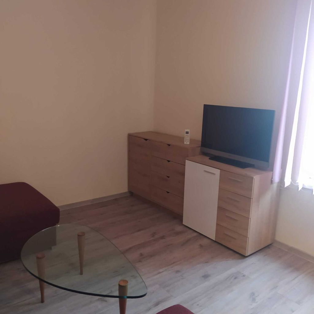 Дава се под наем Едностаен апартамент в Бухово - 46 кв.м за 225 € - Снимка #2