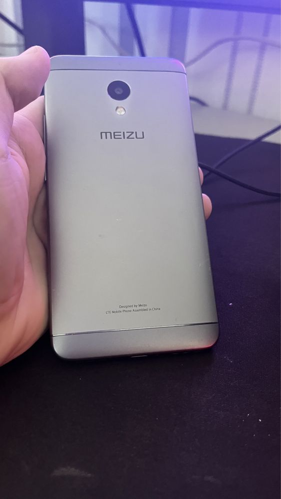 Продам Meizu m5s