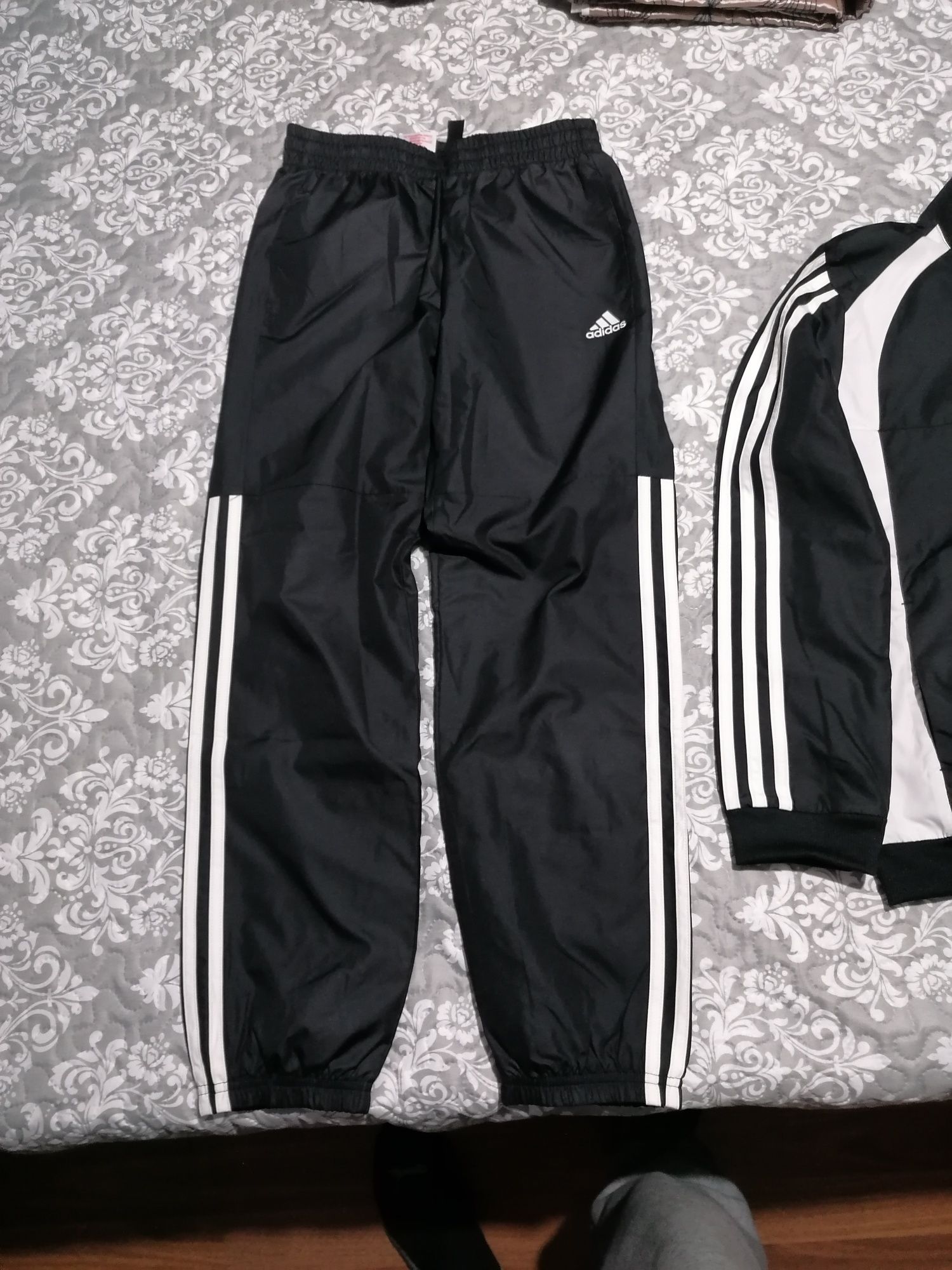 Adidas екип за момче