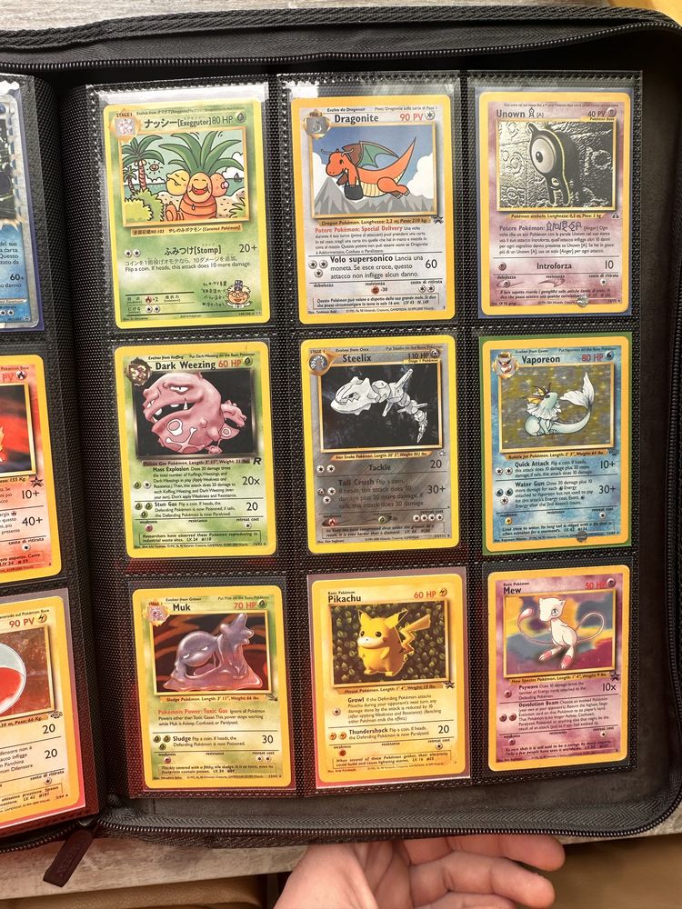 Cartonase pokemon 1999-2000 jungle fossil base set