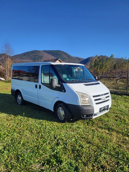 Ford Transit 8+1