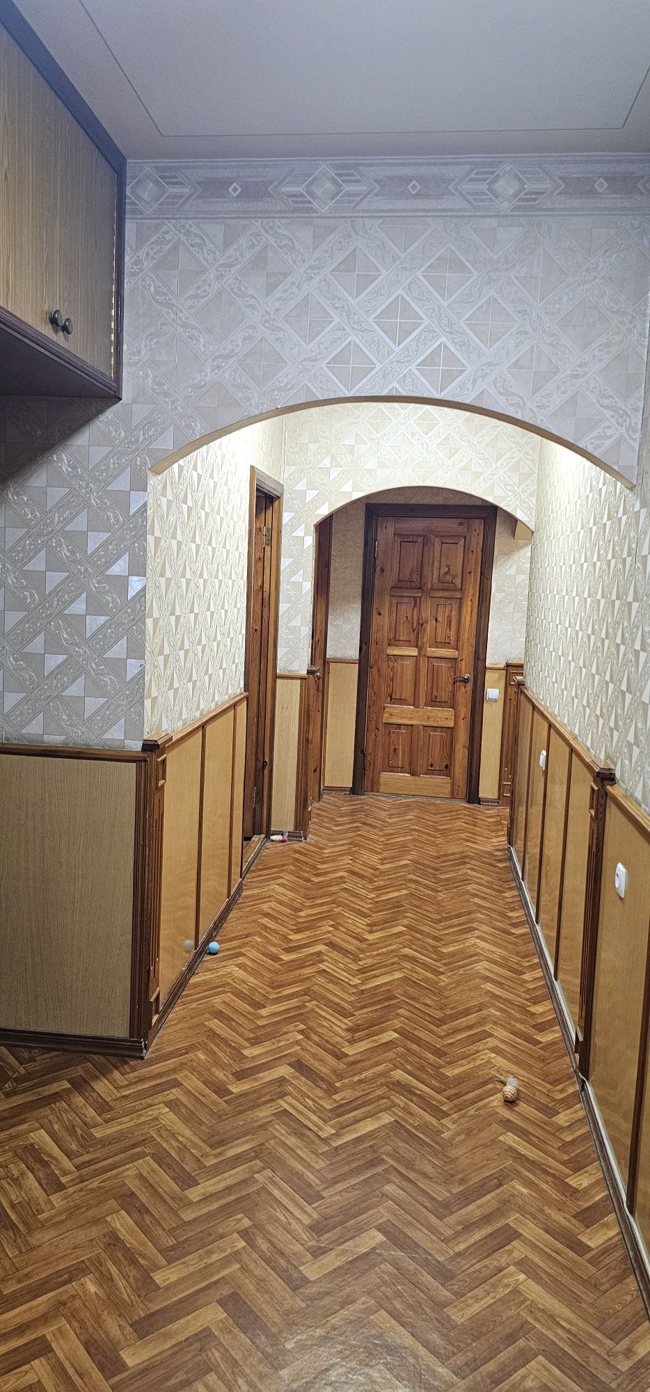 Продаю квартиру 4/2/5   Юнусабад 14 квартал дом 50