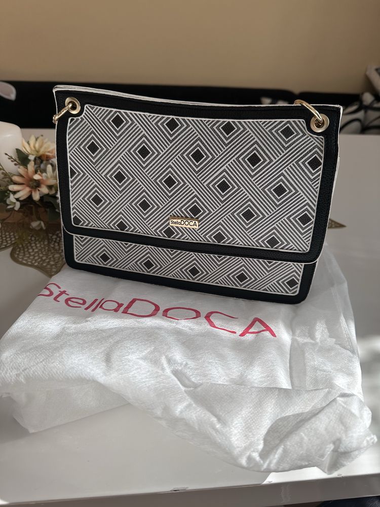 Дамска чанта Doca