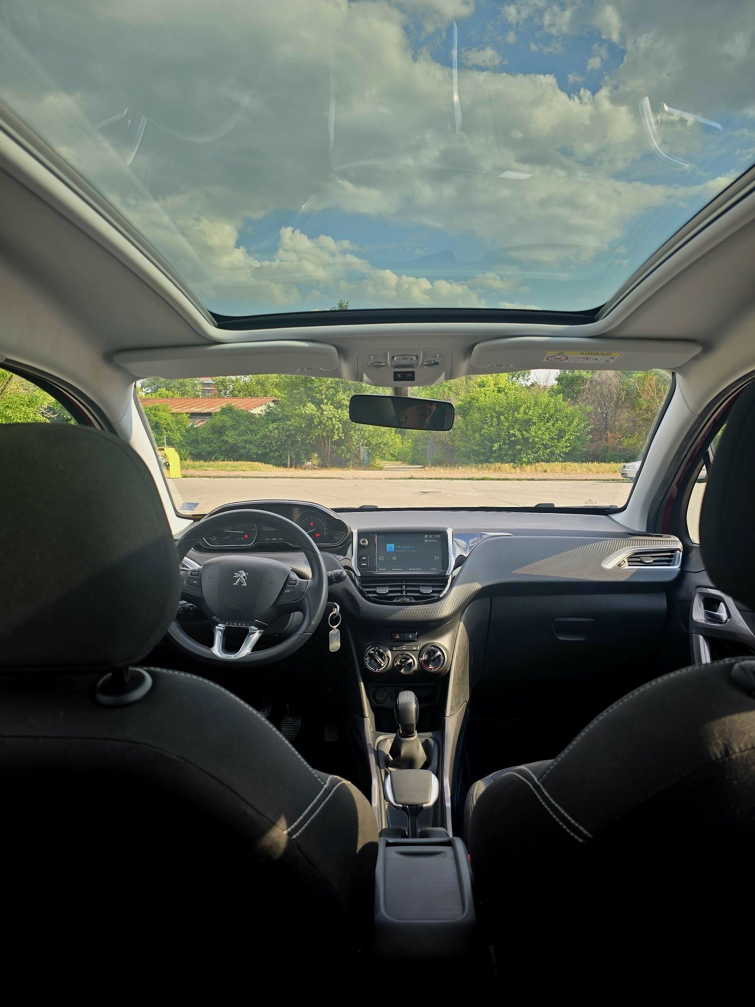 Peugeot 2008 1.2 Pure Tech 110 PH Allure 63 000 km