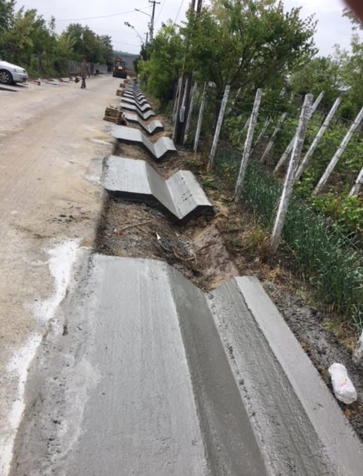 Rigole betonate, rigola de acostanent, podete, canalizari