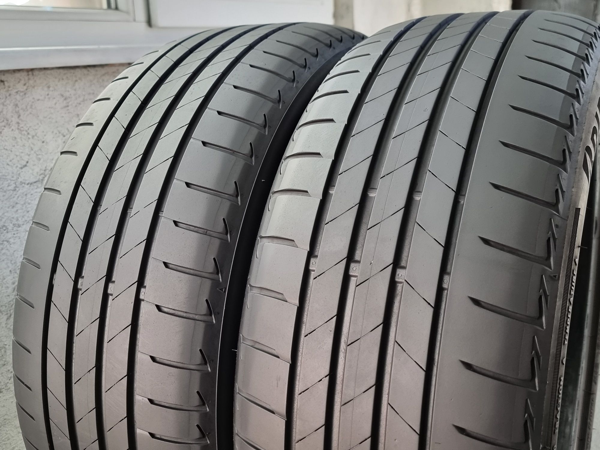 225/45/18 Bridgestone 2Броя: 160лв 6.5мм