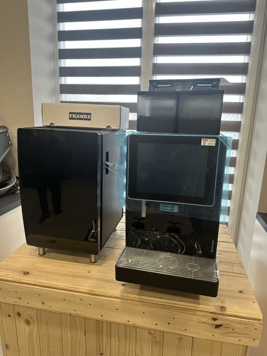 Vand automate cafea Wmf, Franke