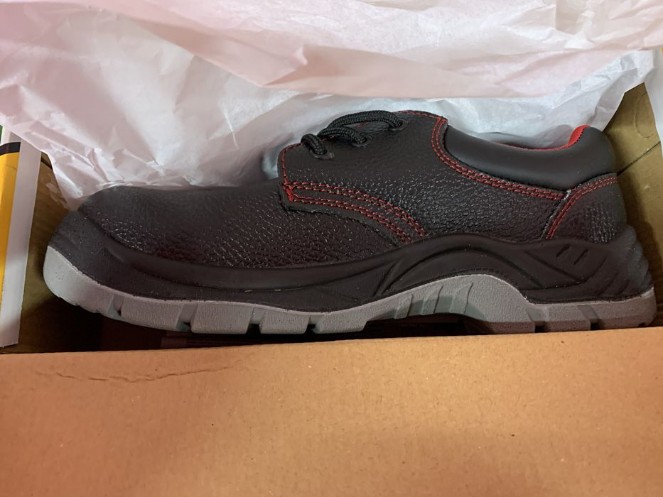 Работни обувки: Високи и ниски