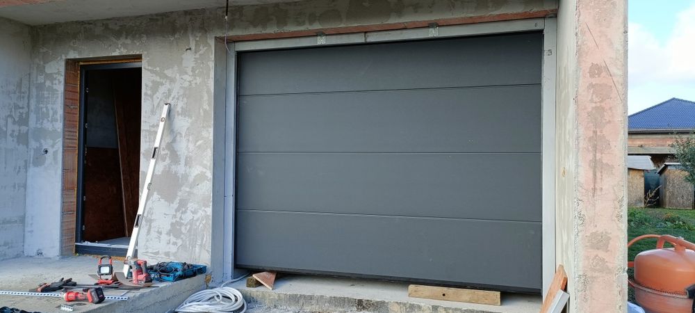 Uși de garaj,automatizari pt porți de intrare în curte