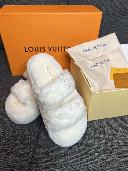 Чехли Louis Vuitton-3 цвята!!!