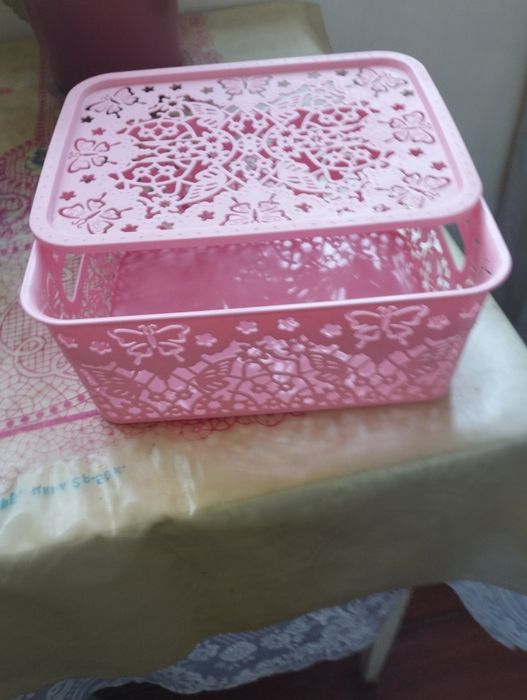 Продаются шкатулки пластмассовые