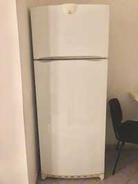 vand frigider combina frigorifica indesit 184cm  utilizat stare f buna