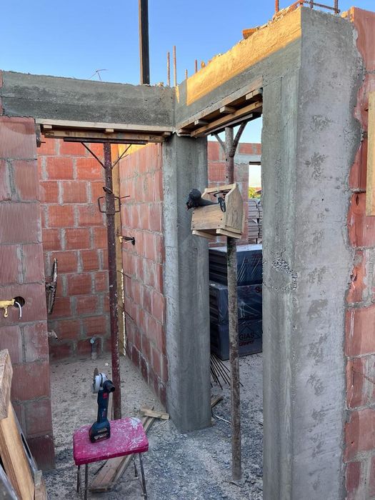 Constructi case .