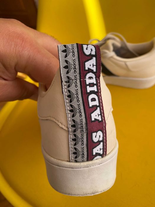 Продавам оригинални маратонки Adidas