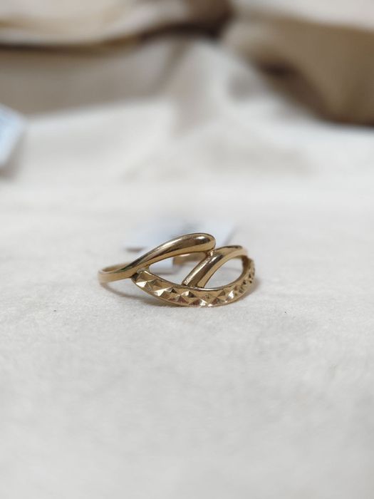 Кольцо золотое ЖанТаС ломбард Астана