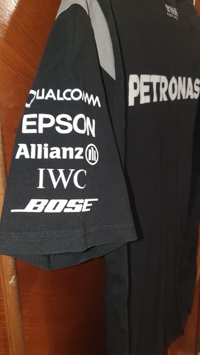 Tricou petronas Hugo boss