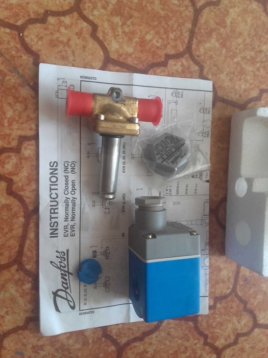 Продавам електромагнитен вентил с бобина марка -DANFOSS