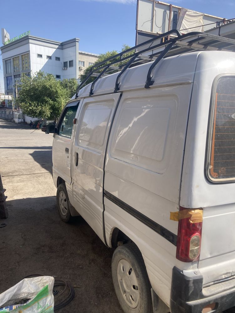 damaz van 2000 yil