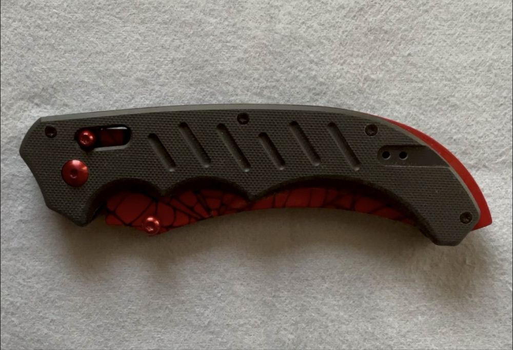 CS:GO нож (Crimson Web Flip Knife)