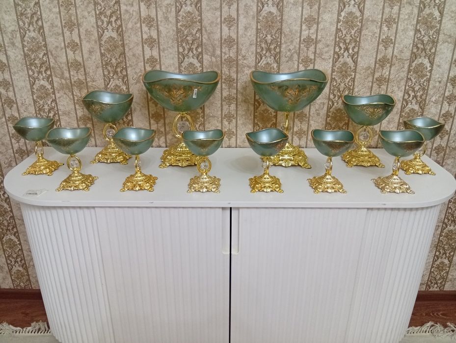 Продаётся сундук багема подставка