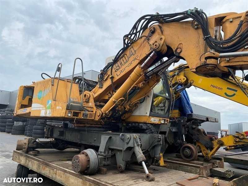 Dezmembrez utilaje Liebherr + A902, R914, A316, R934 – piese