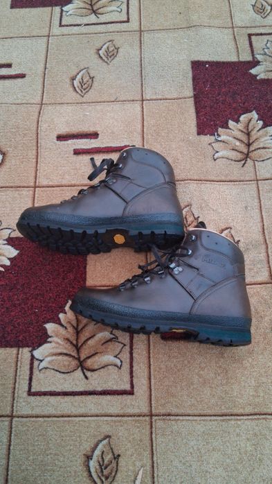 Meindl Bocanci trekking