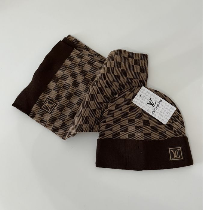 Set LOUIS VUITTON  fes & fular super calitate