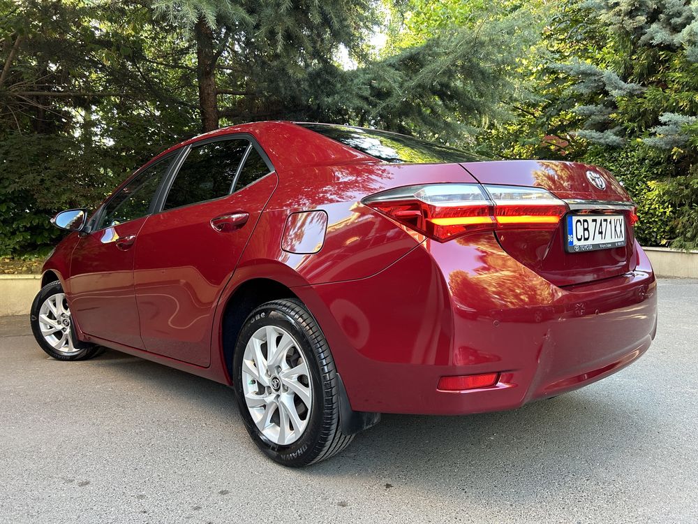 Toyota Corolla 1.6 БЕНЗИН, AUT, 73440 km! ПЪЛНА СЕРВИЗНА ИСТОРИЯ
