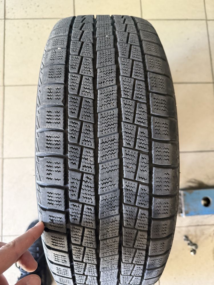 Шины зимние R15.