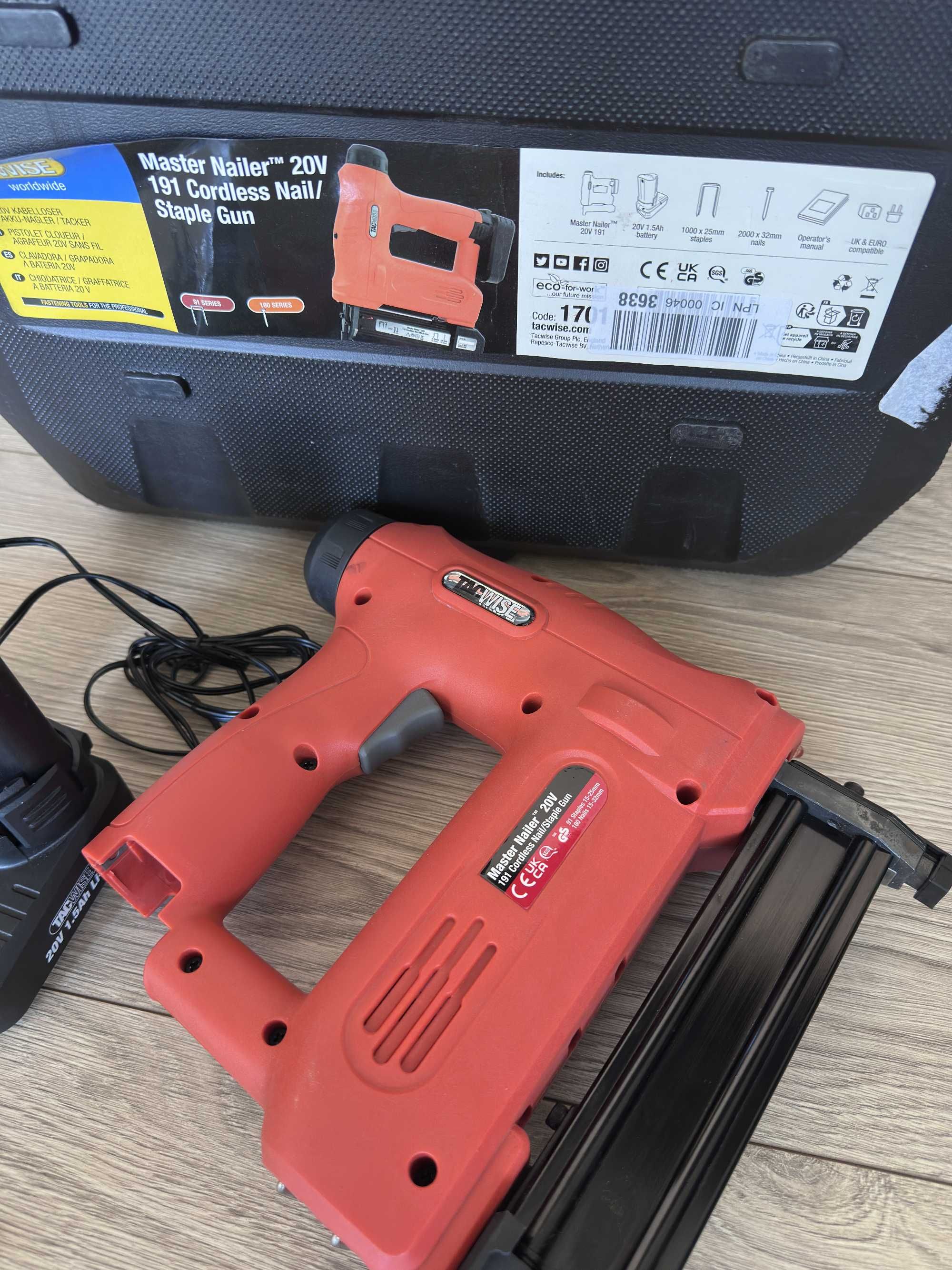 Tacwise 1700 Master Nailer 12V 191 Capsator/pistol de cuie