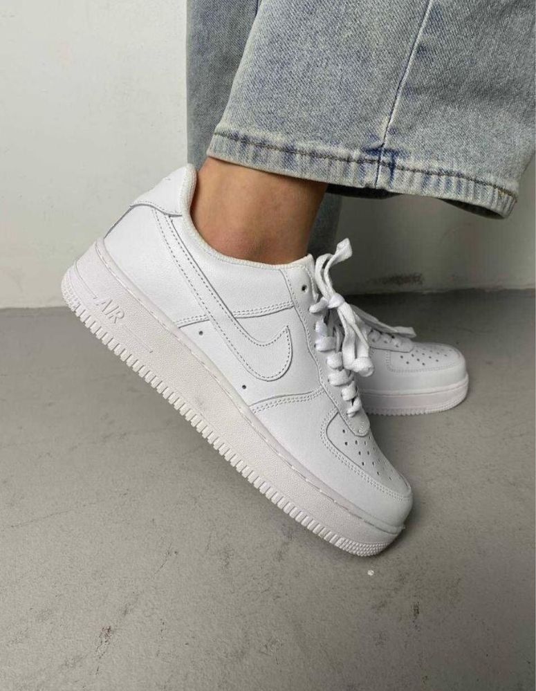 Кроссовки Nike Air Force